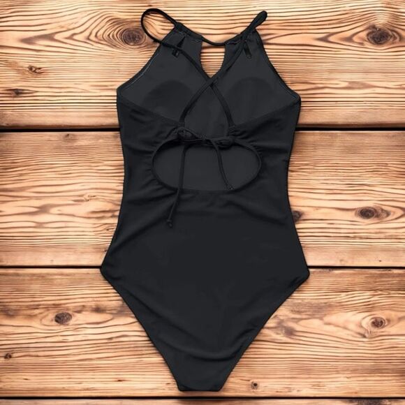 NWT Cupshe Black High Neck Keyhole One Piece Swimsuit Size Medium Tummy Control - Picture 3 of 14